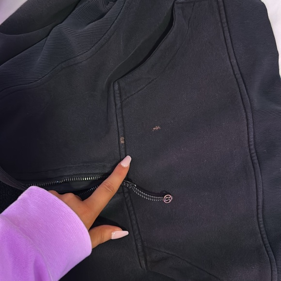 Size 4 Lululemon Original Scuba- Black - Picture 3 of 5